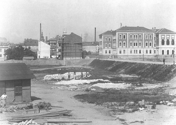 Neues Gymnasium Bamberg Juli 1890.jpg
