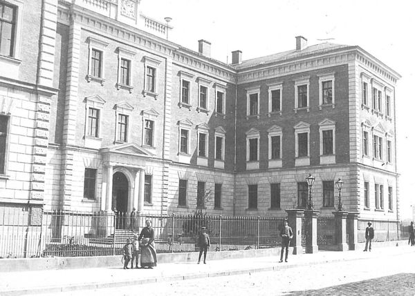 Neues Gymnasium Bamberg 1891.jpg